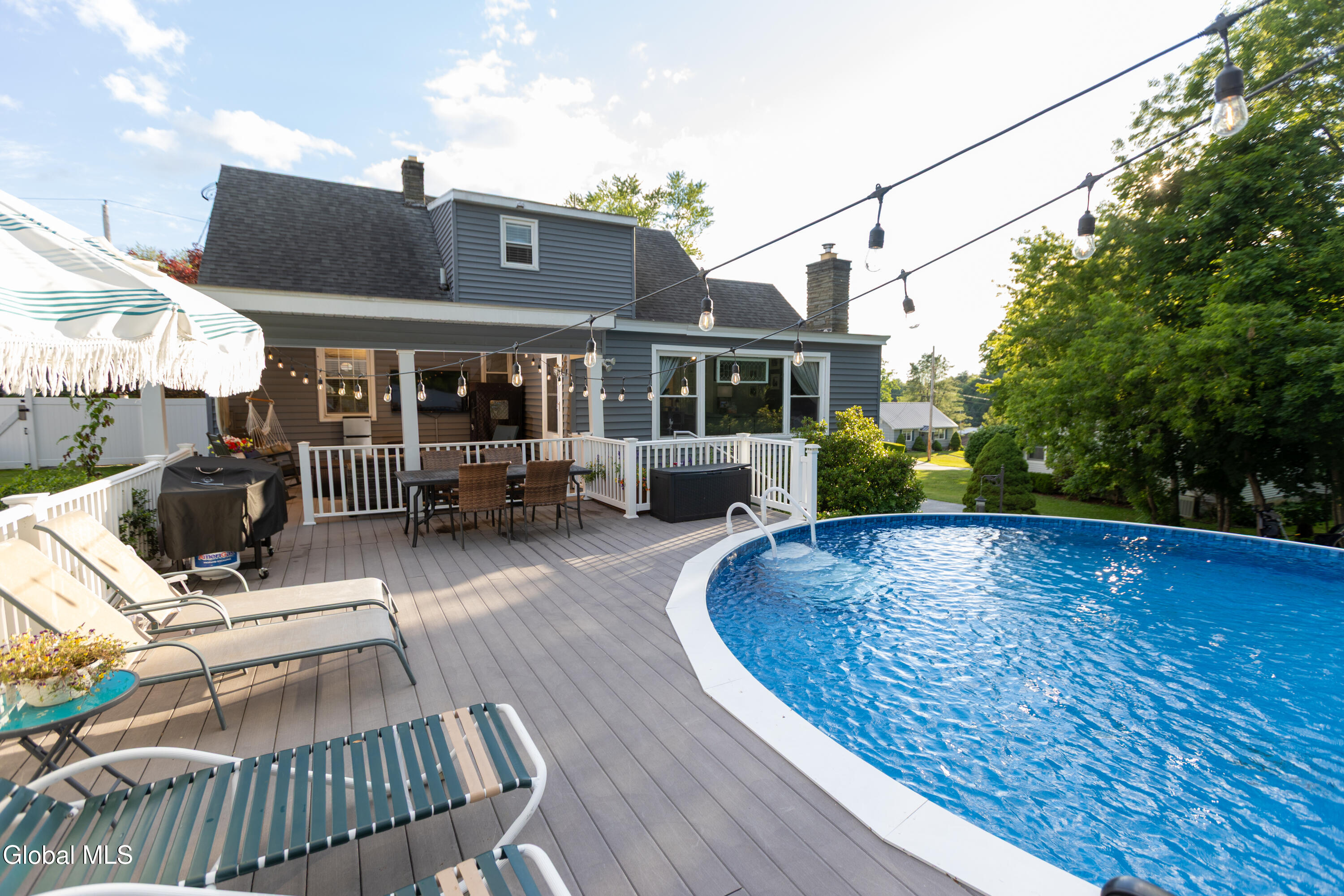 65 Wilkes Avenue Amsterdam NY 12010