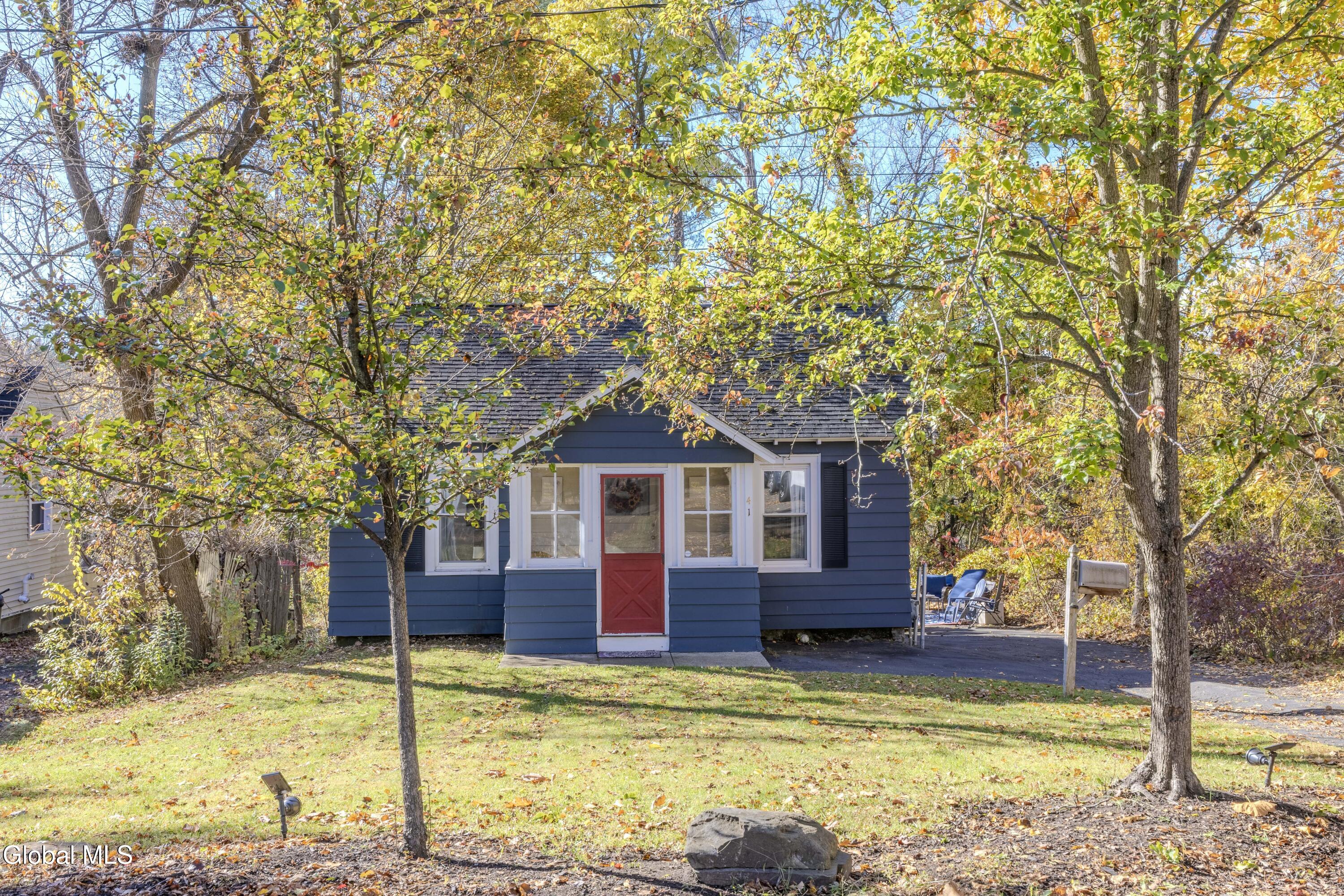 41 Mountainview Avenue Albany NY 12208