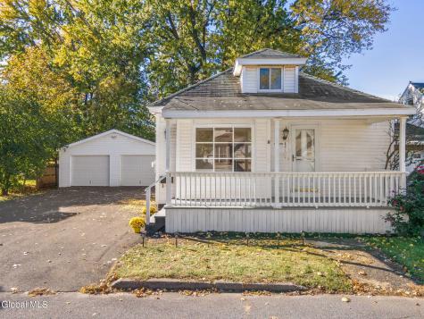 11 Craigie Avenue Scotia NY 12302