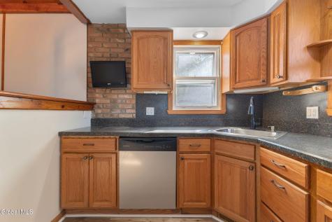 11 Craigie Avenue Scotia NY 12302