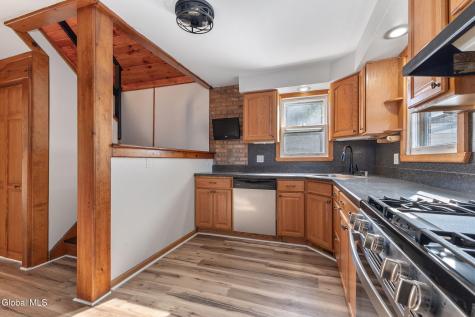 11 Craigie Avenue Scotia NY 12302