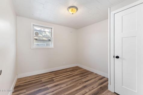 11 Craigie Avenue Scotia NY 12302