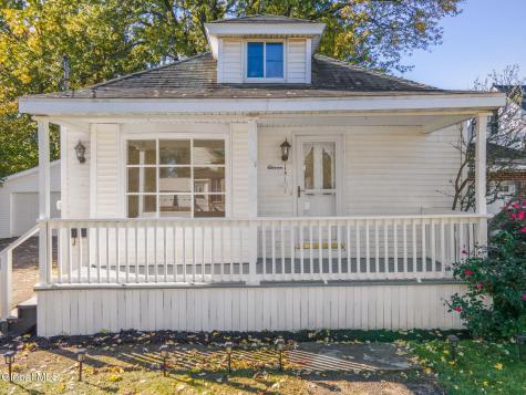 11 Craigie Avenue Scotia NY 12302