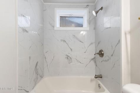 11 Craigie Avenue Scotia NY 12302