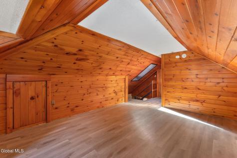 11 Craigie Avenue Scotia NY 12302