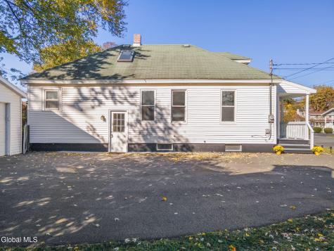 11 Craigie Avenue Scotia NY 12302