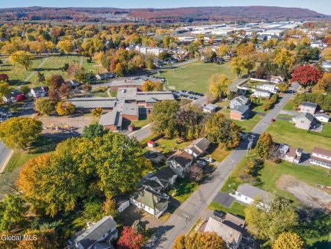 11 Craigie Avenue Scotia NY 12302