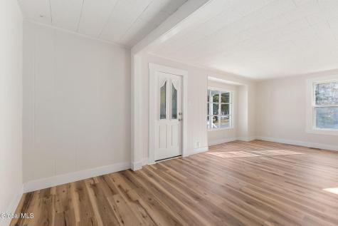 11 Craigie Avenue Scotia NY 12302