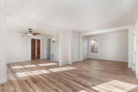 11 Craigie Avenue Scotia NY 12302