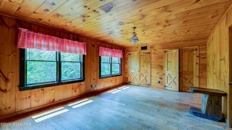 824 County Highway 106 Amsterdam NY 12010