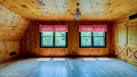 824 County Highway 106 Amsterdam NY 12010