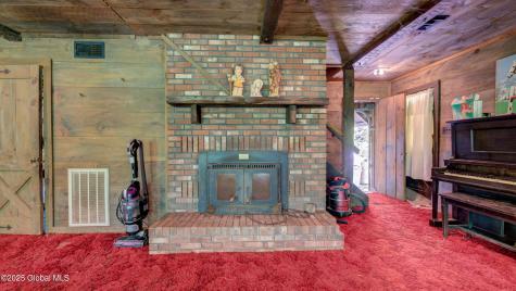 824 County Highway 106 Amsterdam NY 12010