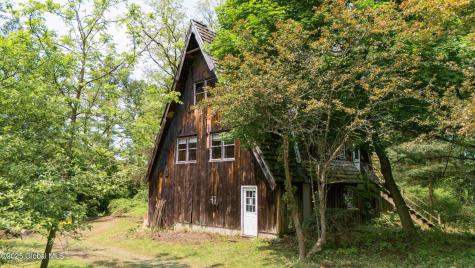 824 County Highway 106 Amsterdam NY 12010