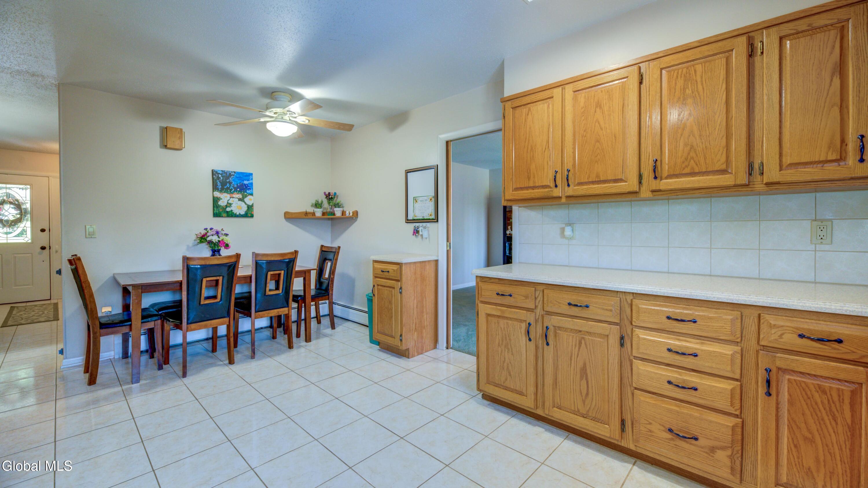 27 Pine Avenue Johnstown NY 12095