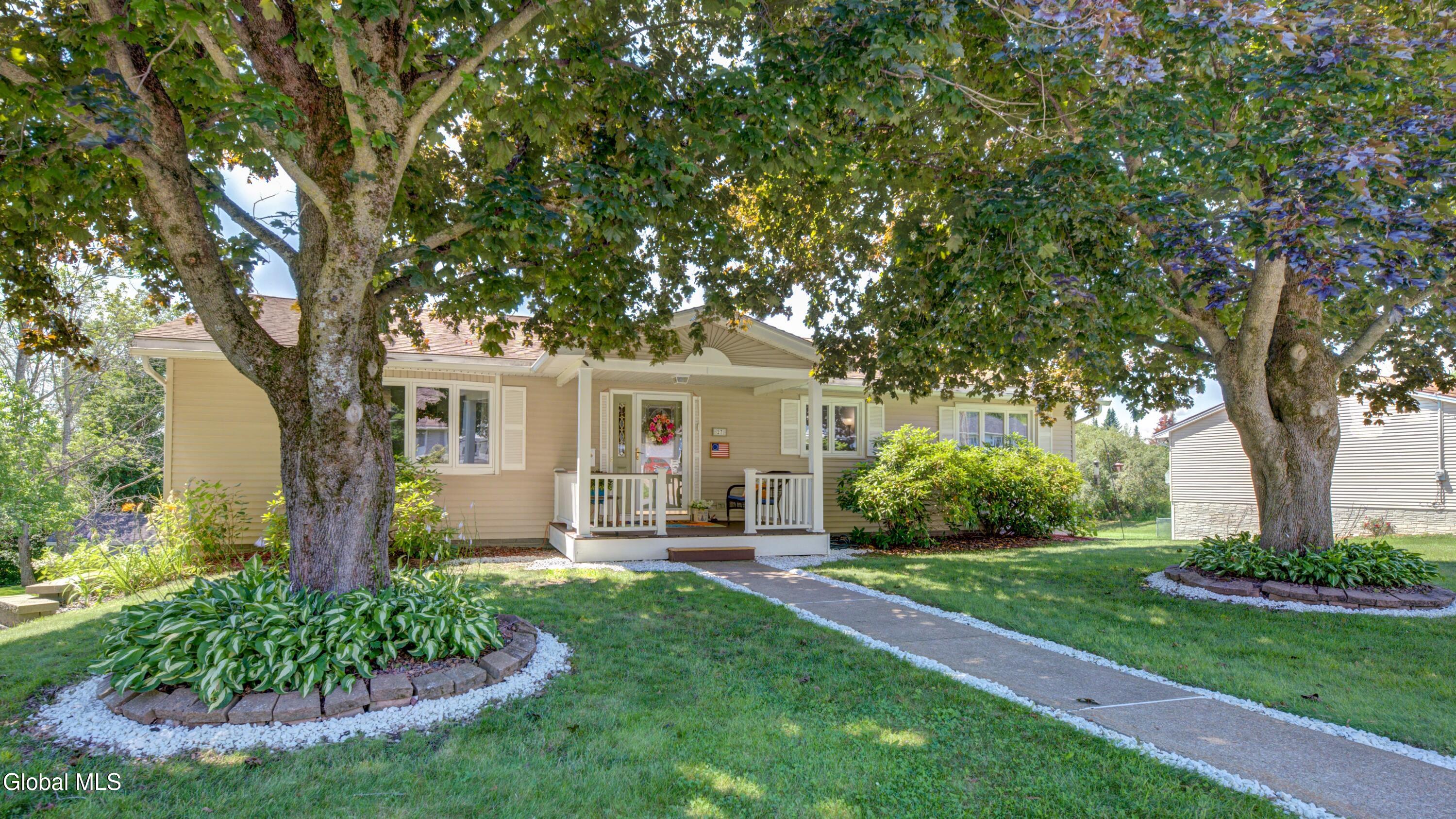 27 Pine Avenue Johnstown NY 12095