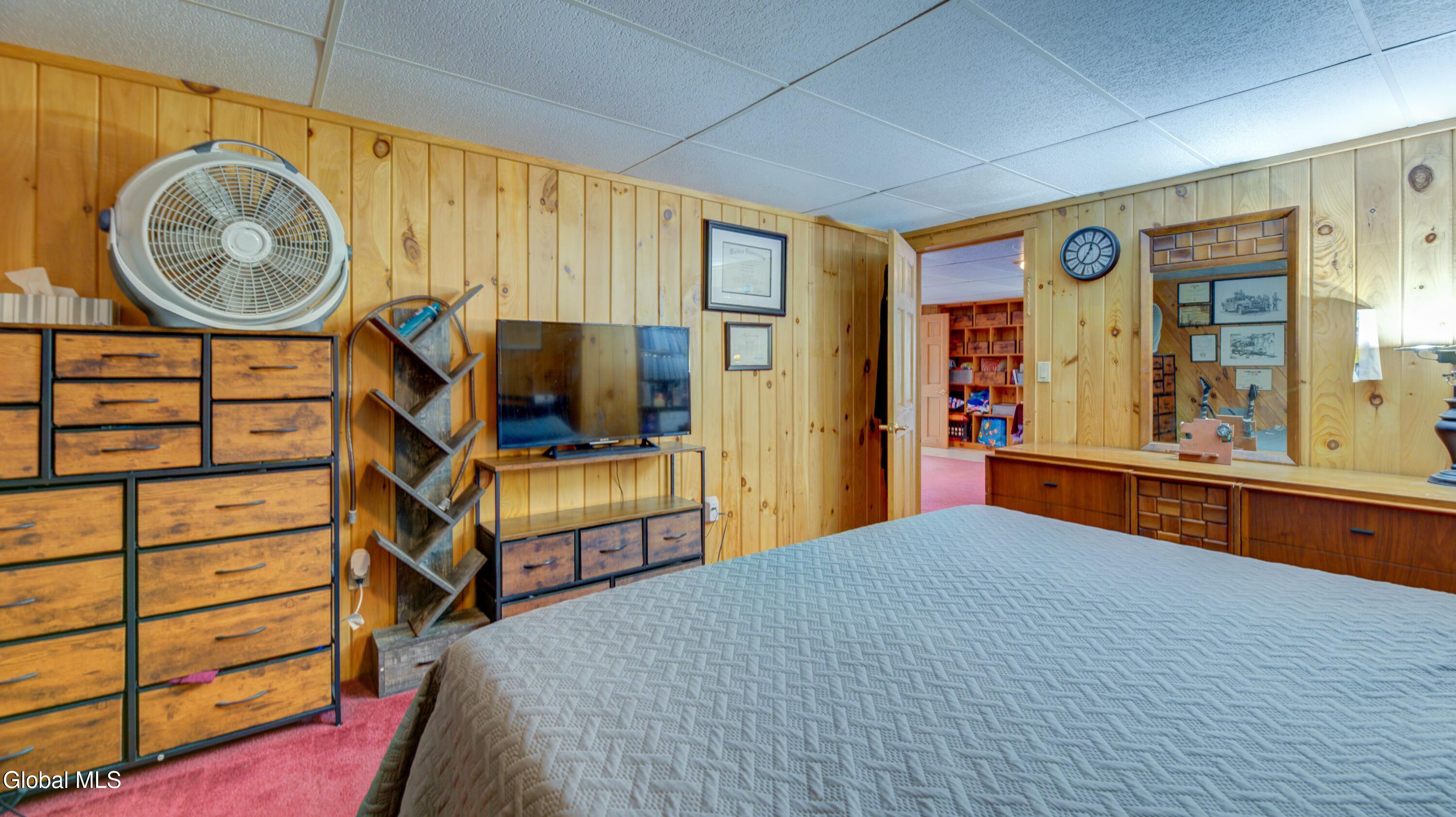 27 Pine Avenue Johnstown NY 12095
