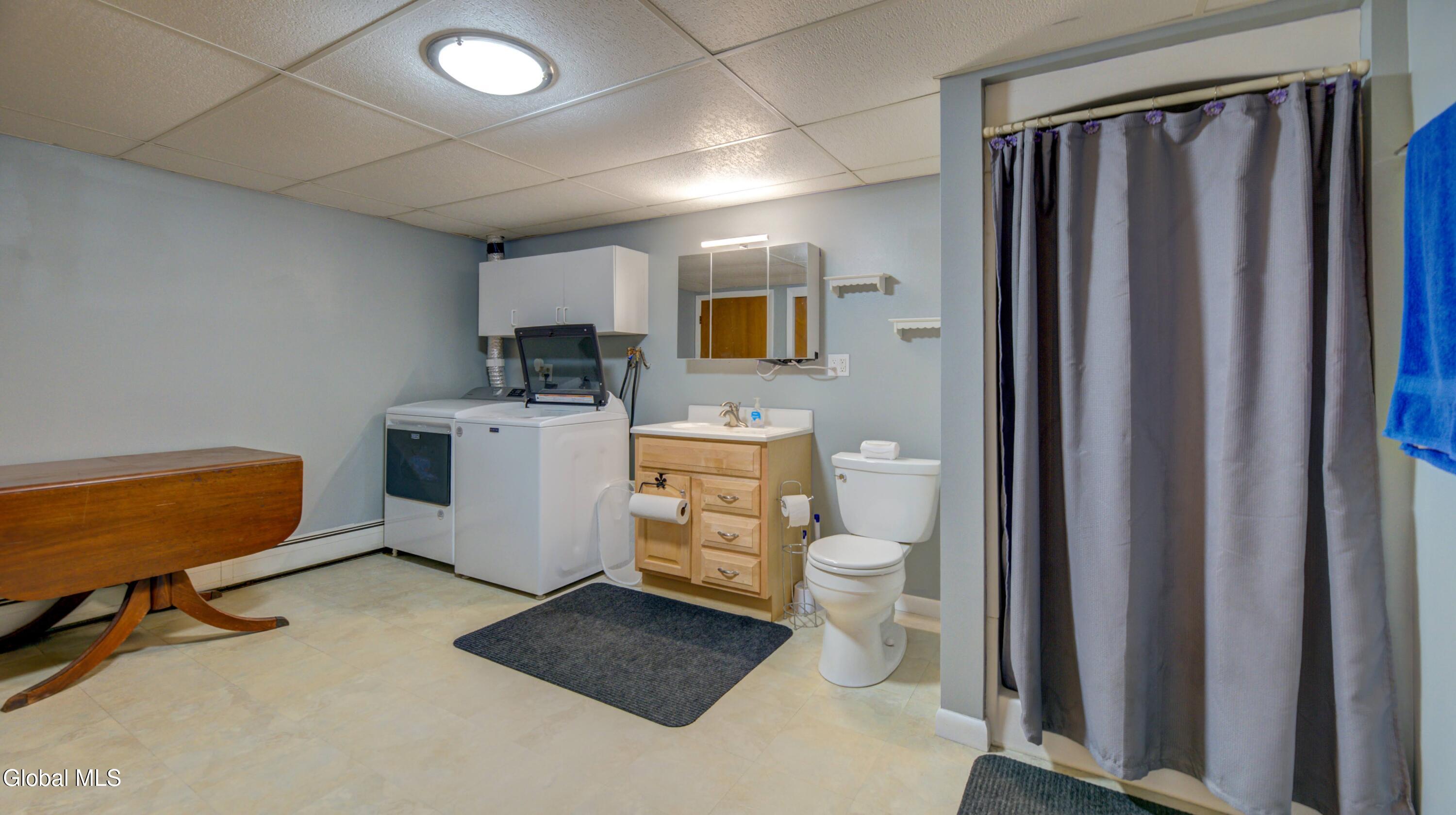27 Pine Avenue Johnstown NY 12095