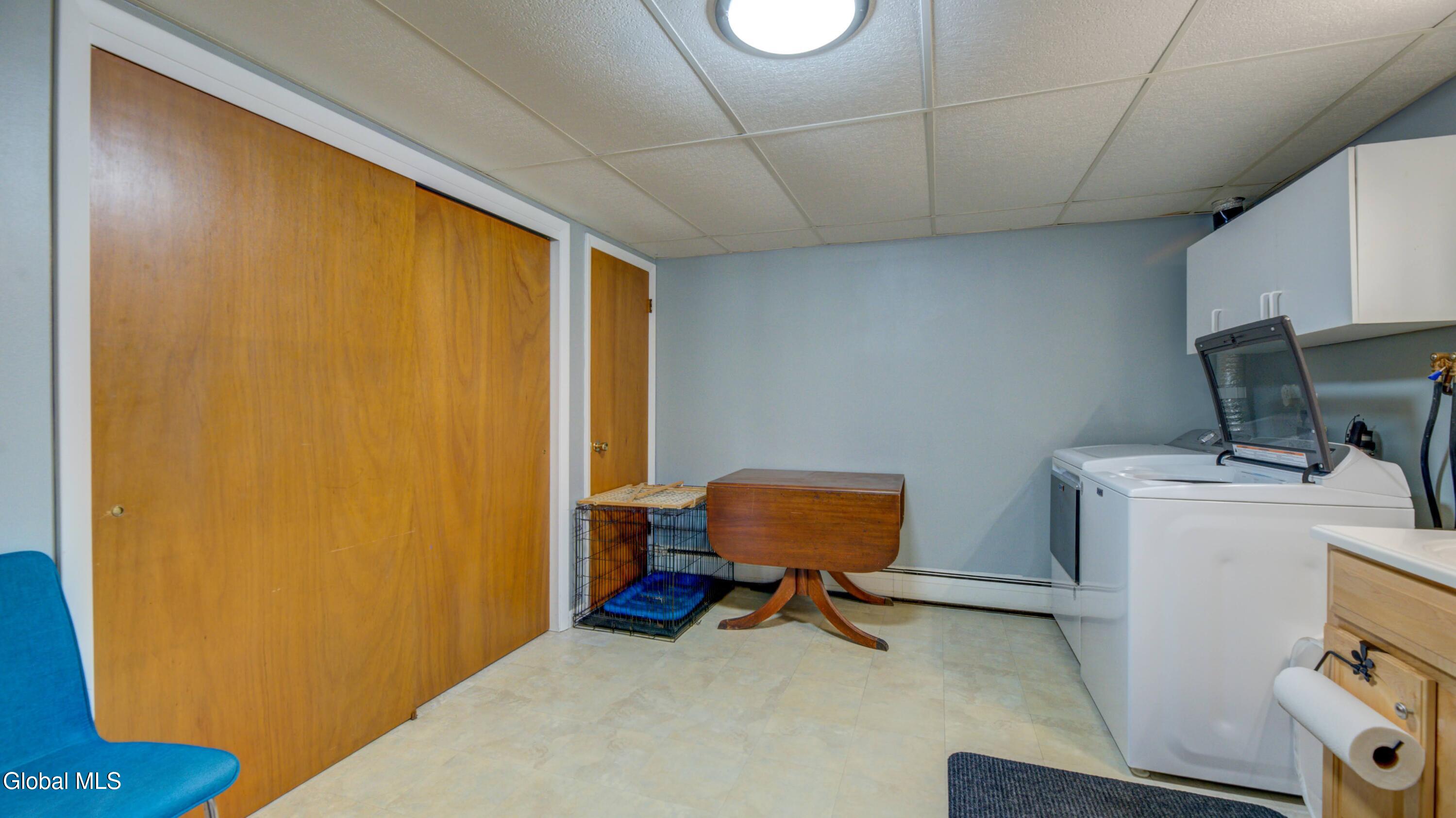 27 Pine Avenue Johnstown NY 12095