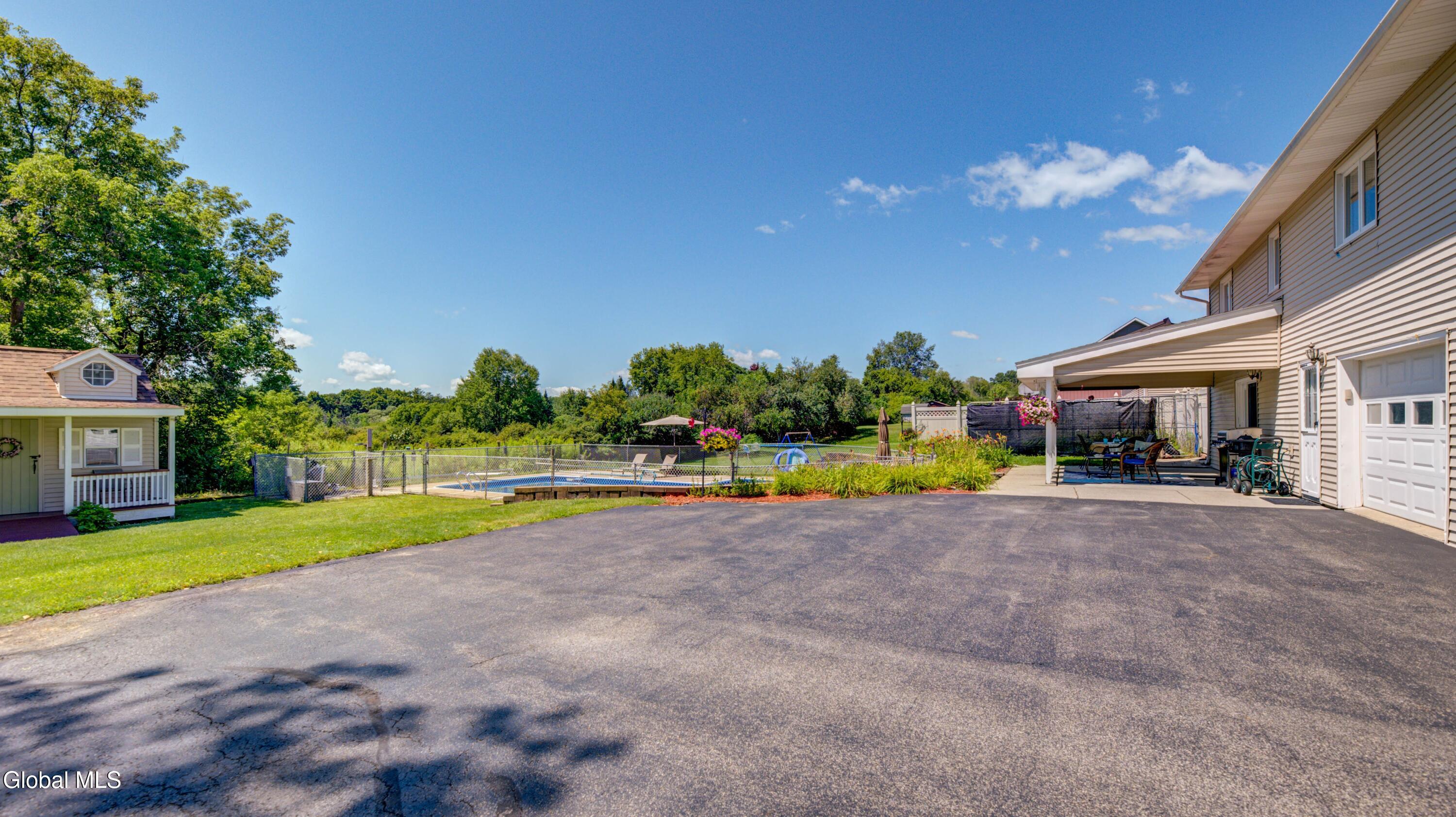 27 Pine Avenue Johnstown NY 12095