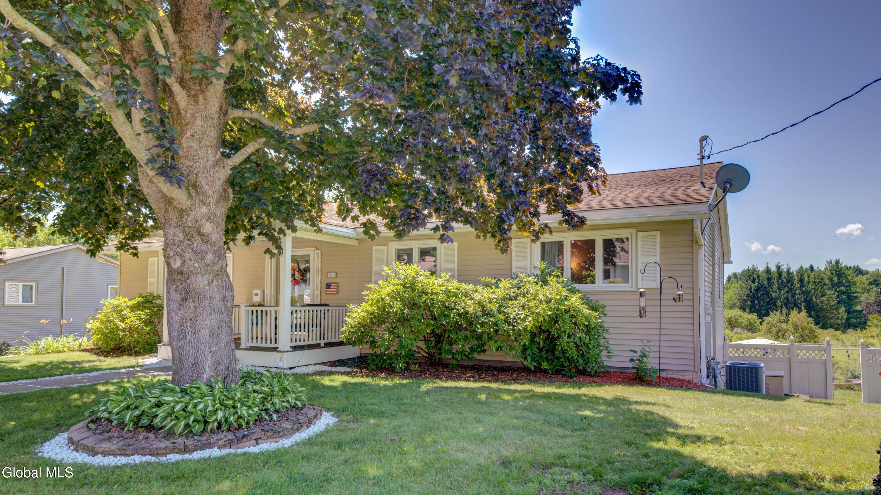 27 Pine Avenue Johnstown NY 12095