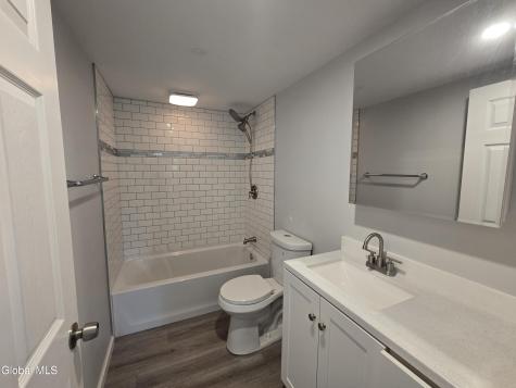 11 Englewood Avenue East Greenbush NY 12061