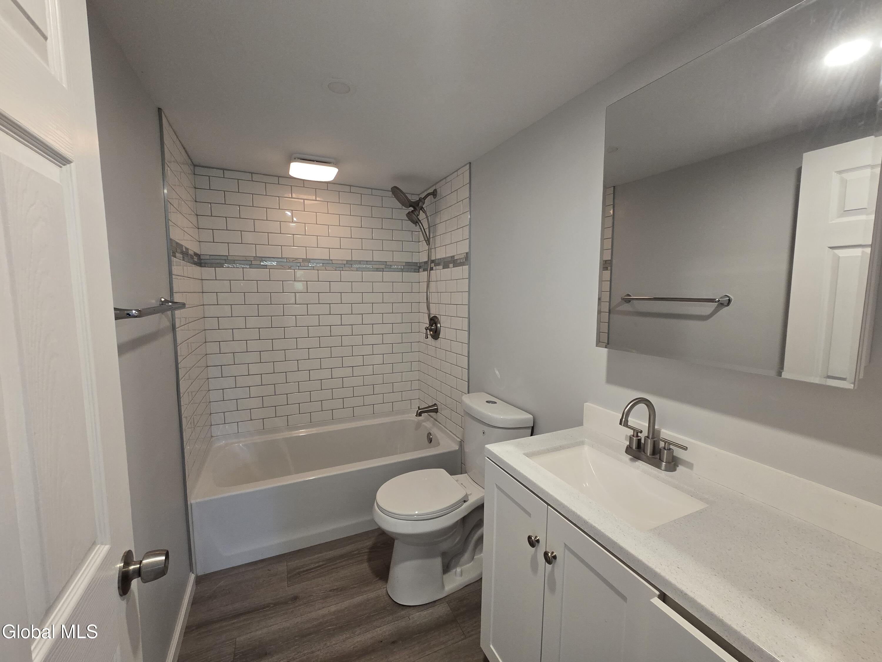 11 Englewood Avenue East Greenbush NY 12061