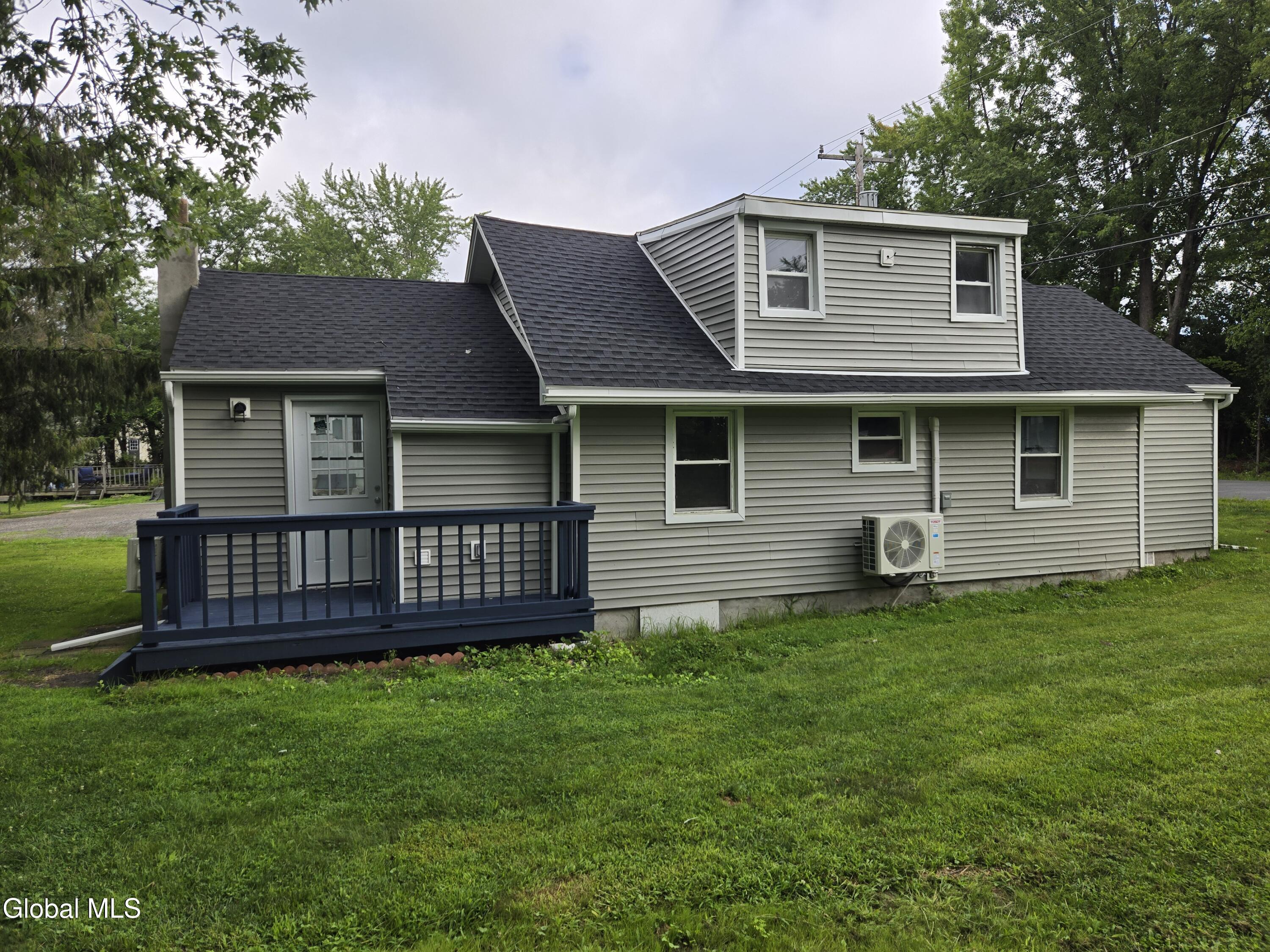 11 Englewood Avenue East Greenbush NY 12061