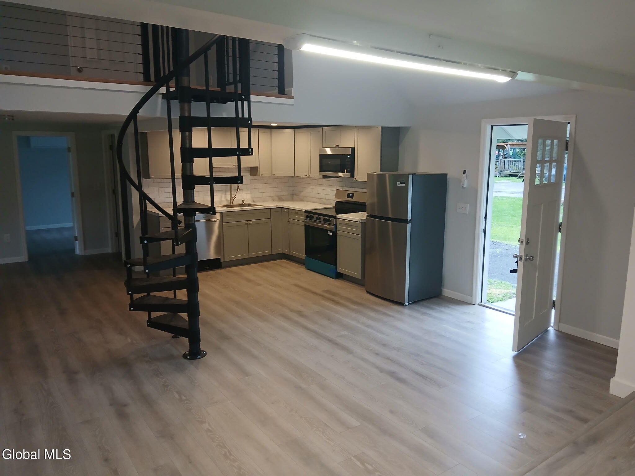 11 Englewood Avenue East Greenbush NY 12061