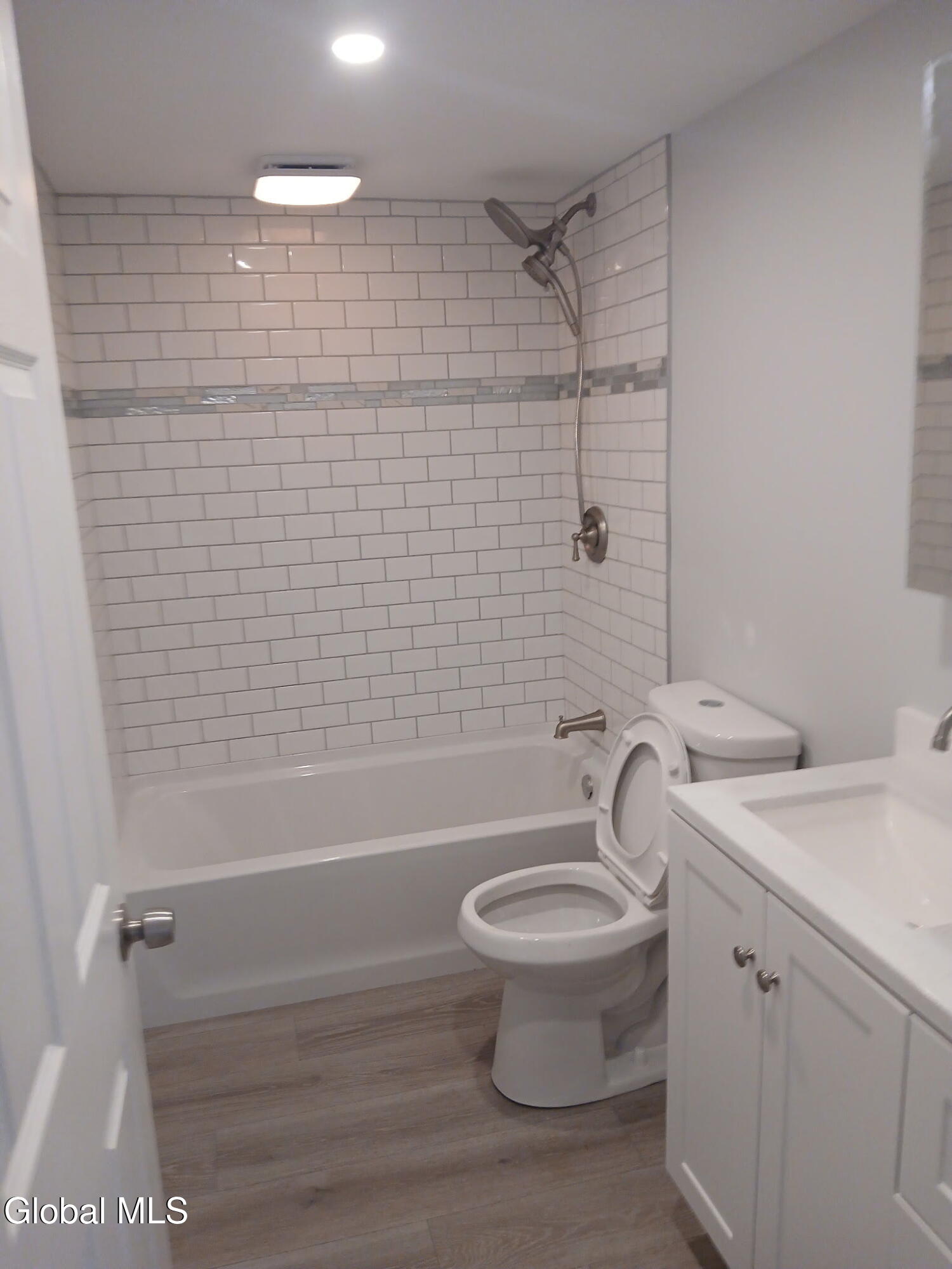 11 Englewood Avenue East Greenbush NY 12061