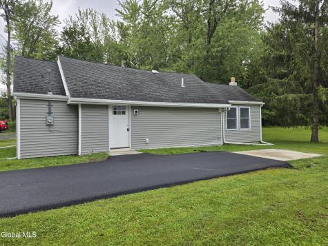 11 Englewood Avenue East Greenbush NY 12061