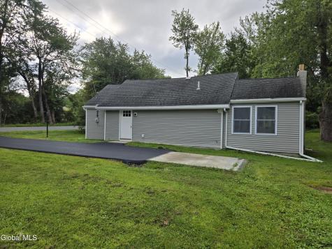 11 Englewood Avenue East Greenbush NY 12061