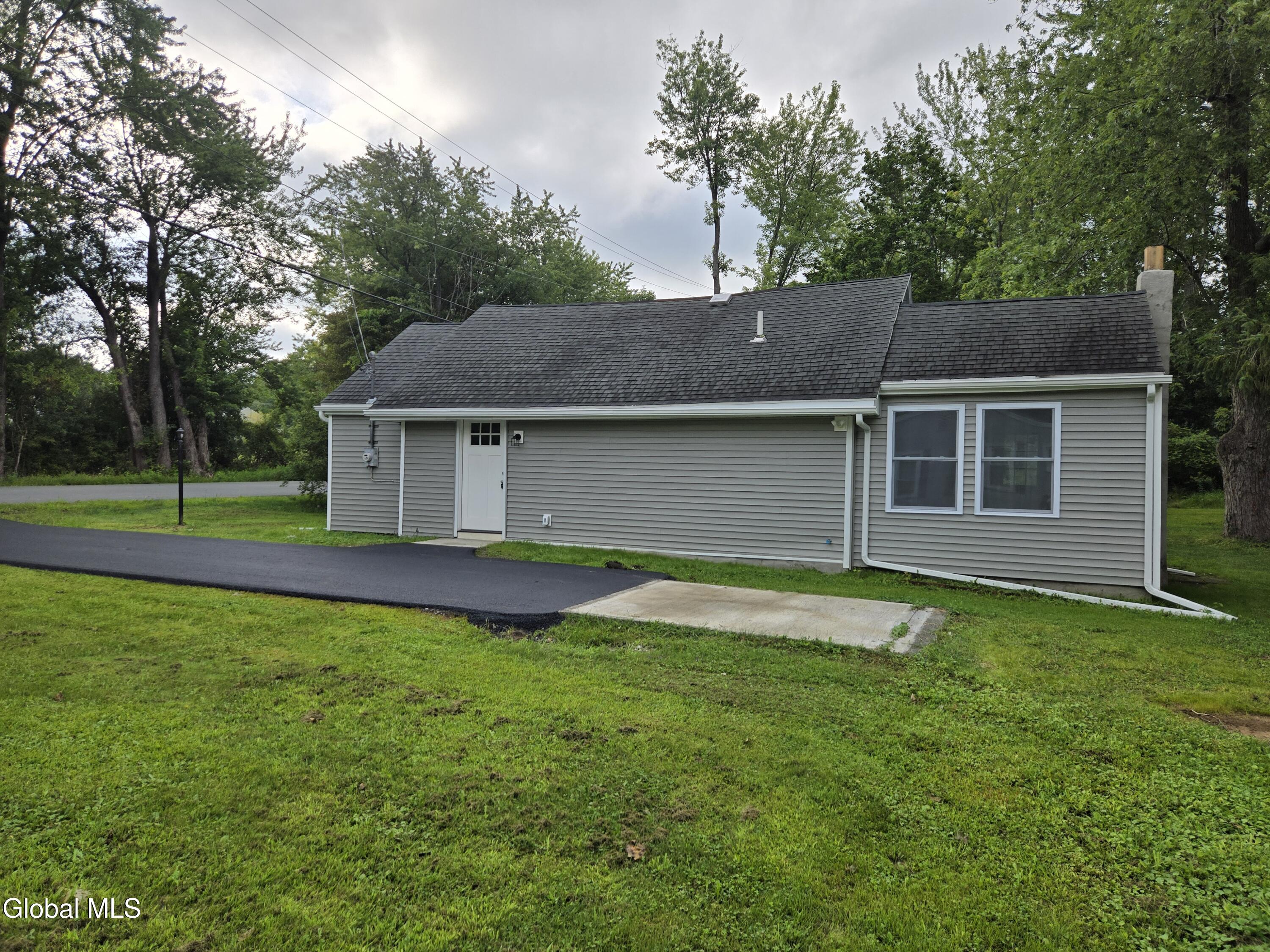 11 Englewood Avenue East Greenbush NY 12061