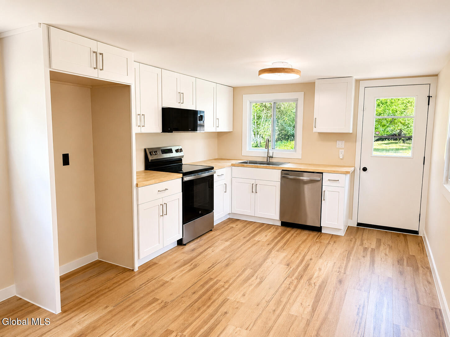141 Wendell Avenue Broadalbin NY 12025