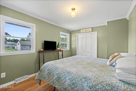 22 Collegeview Drive Albany NY 12211