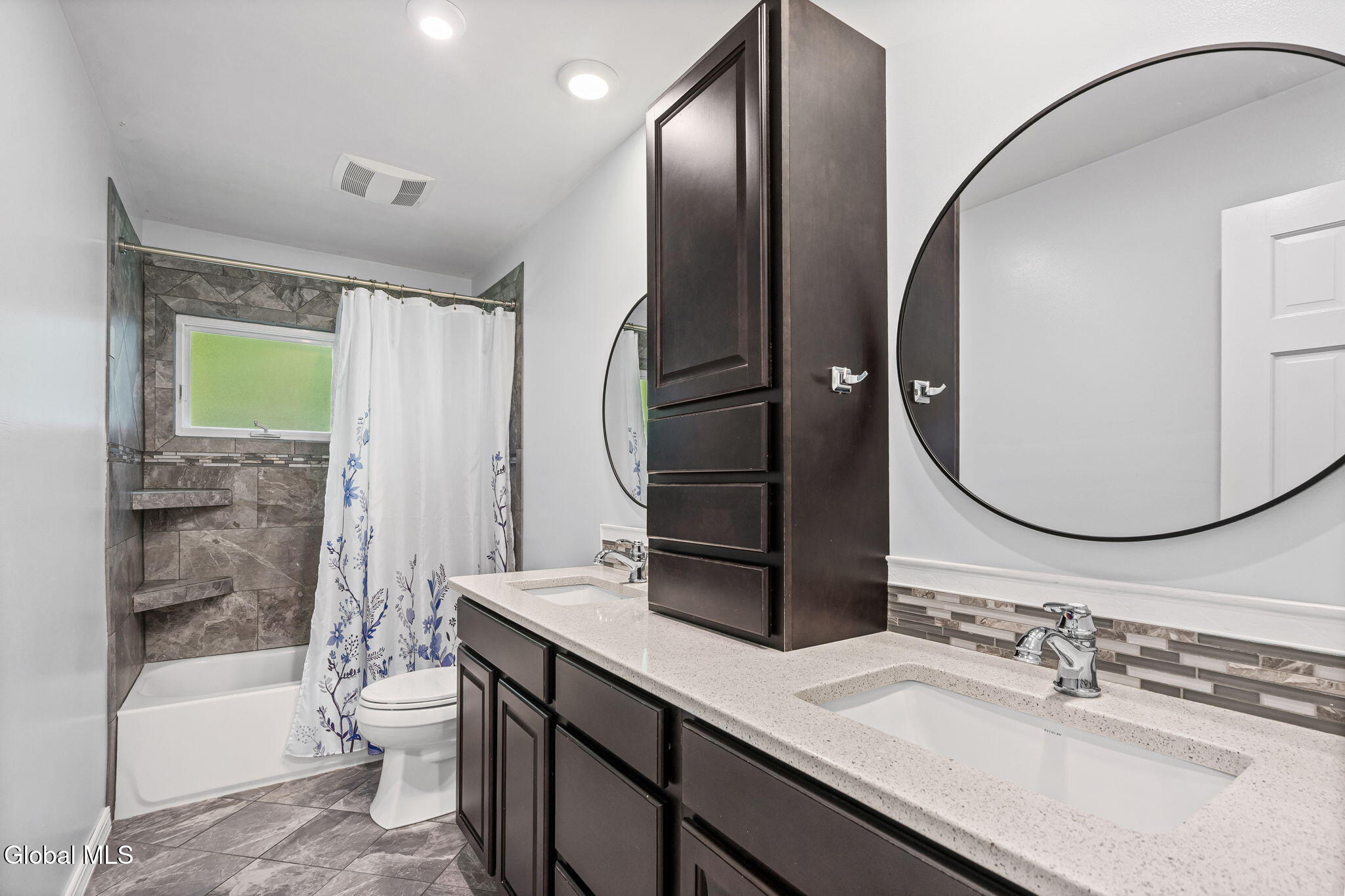 22 Collegeview Drive Albany NY 12211