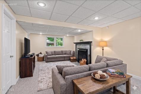 22 Collegeview Drive Albany NY 12211
