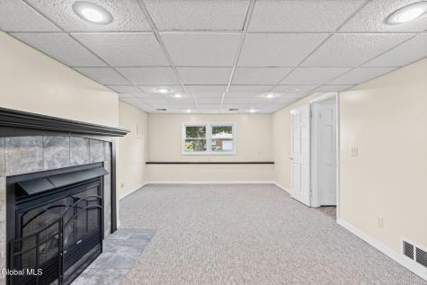 22 Collegeview Drive Albany NY 12211