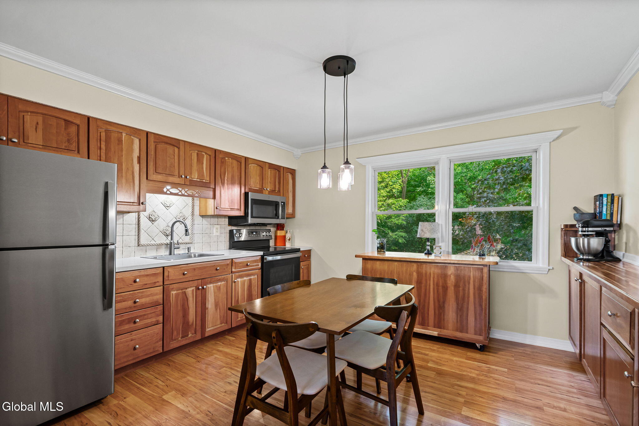 22 Collegeview Drive Albany NY 12211
