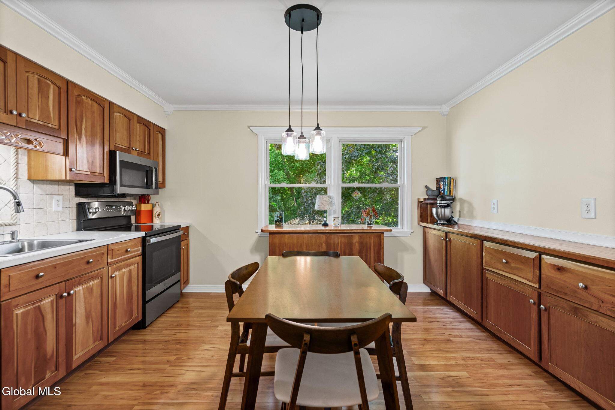 22 Collegeview Drive Albany NY 12211