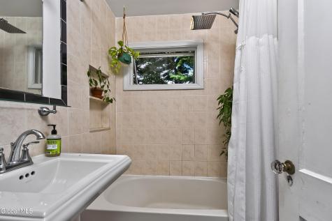1165 Highland Park Road Schenectady NY 12309