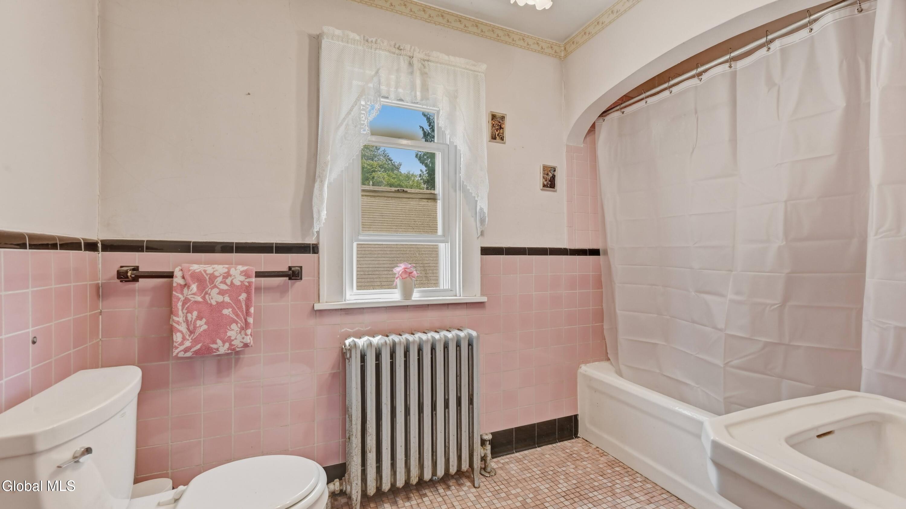 312 E Main Street Johnstown NY 12095