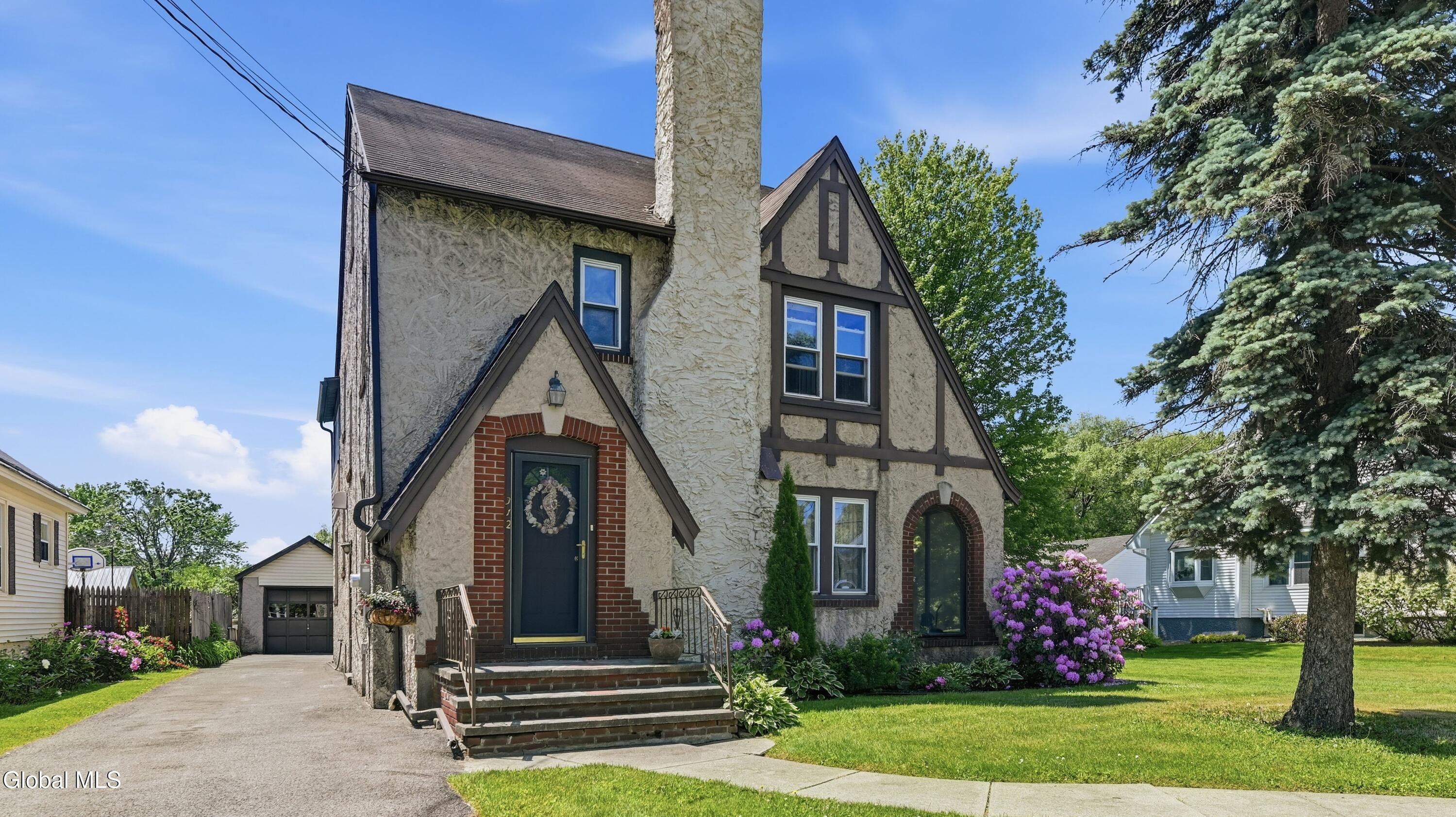 312 E Main Street Johnstown NY 12095