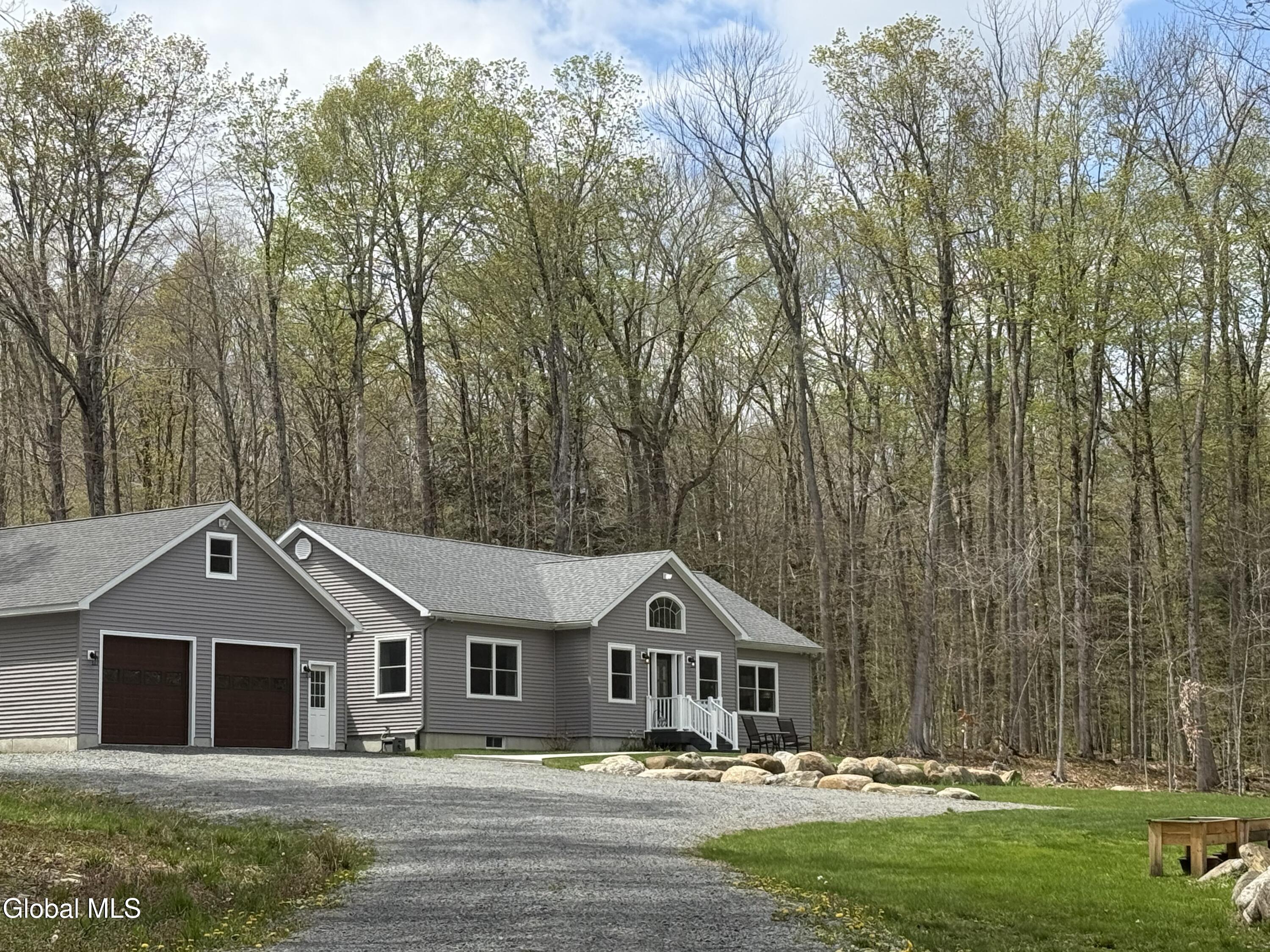 323 N Shore Rd Peck Gloversville NY 12078