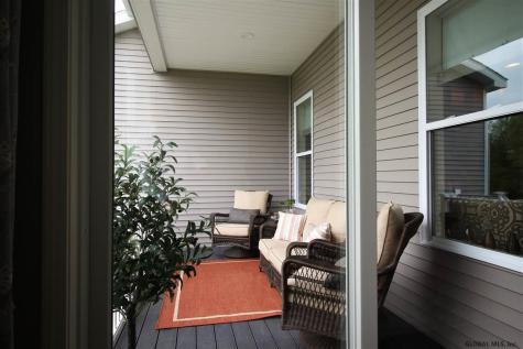 21 Wyatt's Way Clifton Park NY 12065