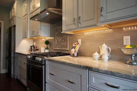 21 Wyatt's Way Clifton Park NY 12065