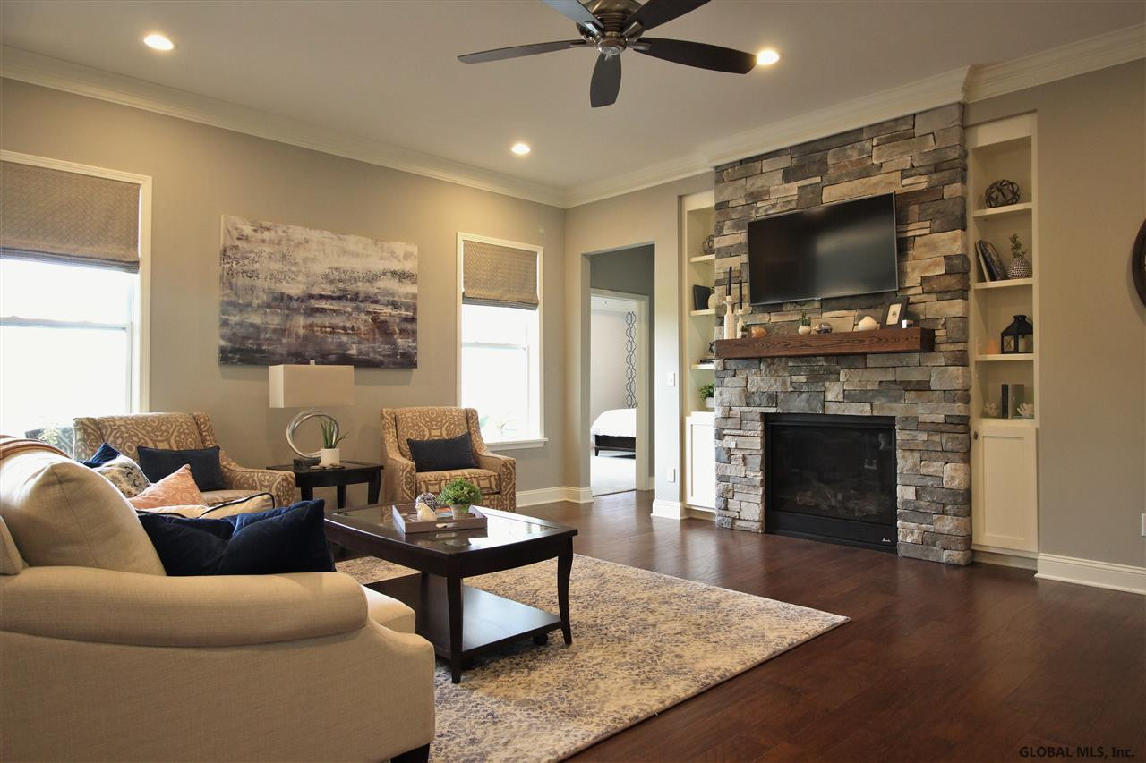21 Wyatt's Way Clifton Park NY 12065