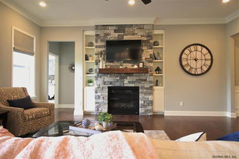 21 Wyatt's Way Clifton Park NY 12065