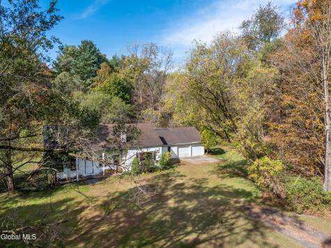 971 Turnpike Road Cambridge NY 12816