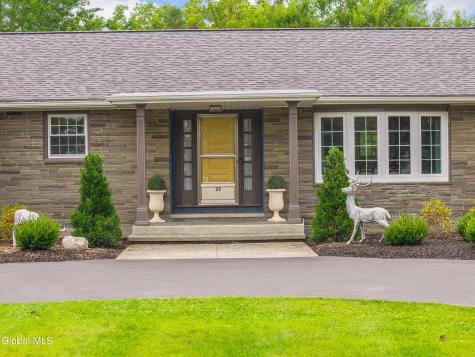 27 Frangella Drive Coeymans NY 12045