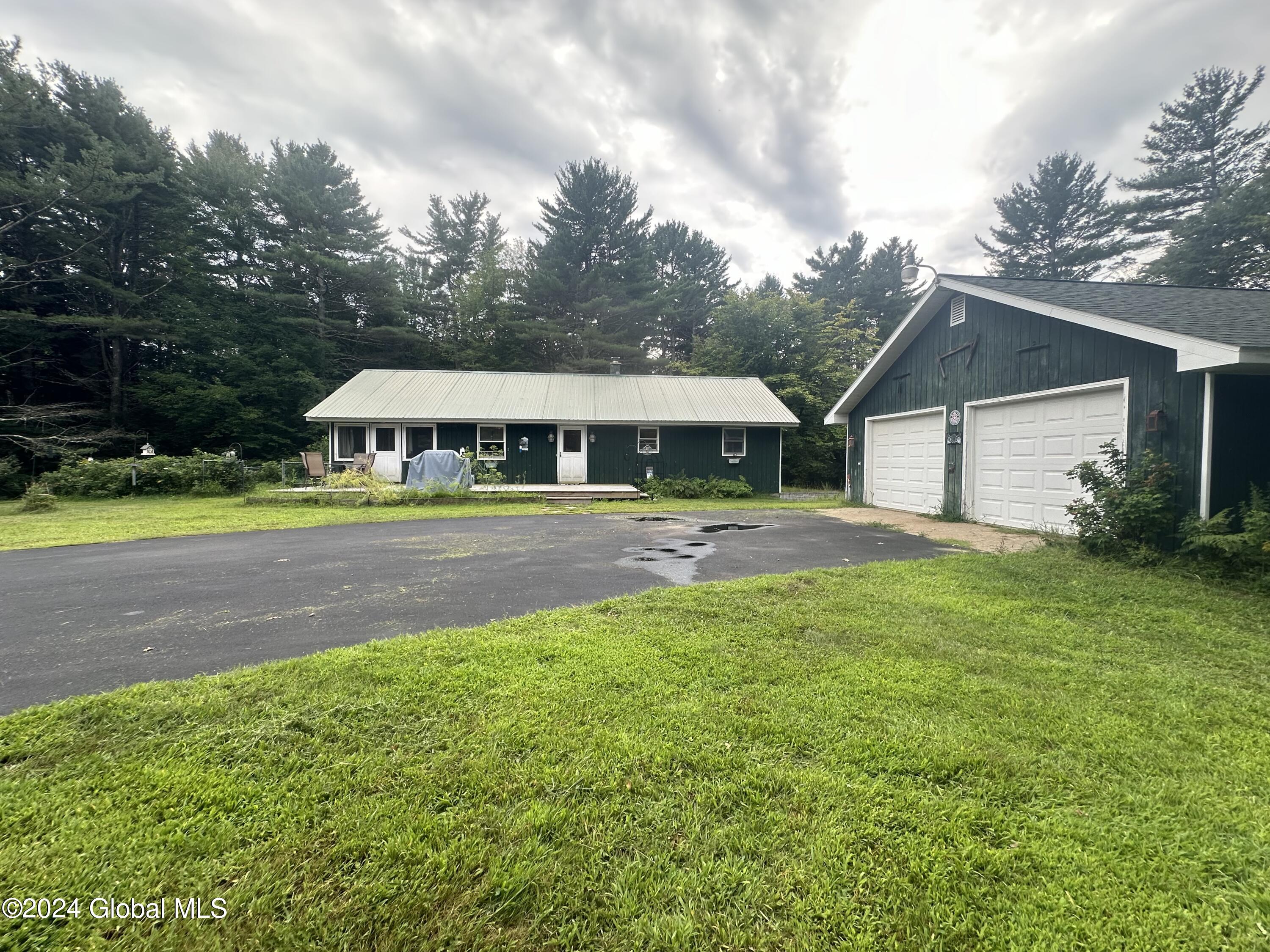 7227 Lafayette Road Middle Grove NY 12850